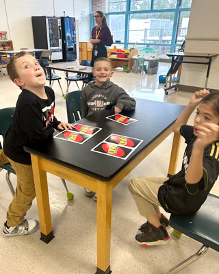 qz-122_uno-web afterschool program at oakwood-windsor elementary