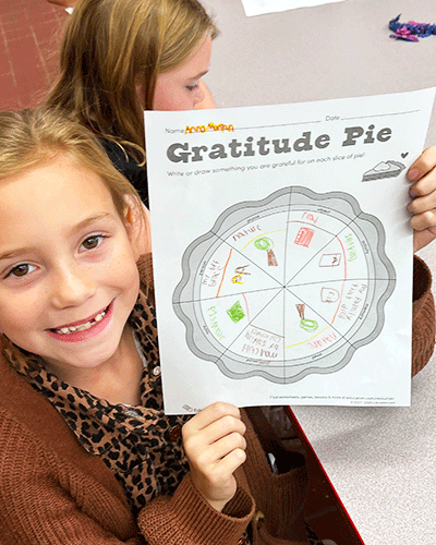 qz-211_thanksgiving-gratitude-pies-3