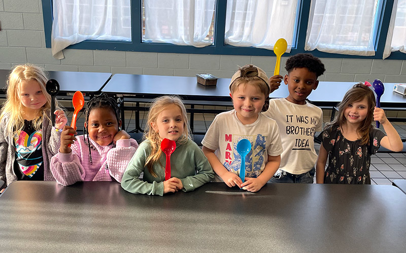 qz-223_musical-spoons-2