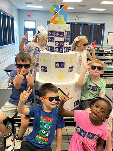 qz-223_celebrating-25-years