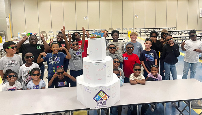 qz-227_celebrating-25-years